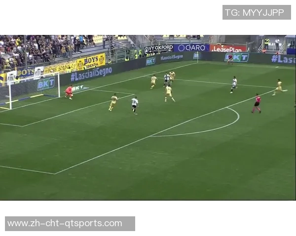 足球话题区热议各大联赛精彩瞬间与球员表现分析